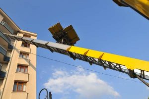 Noleggio autoscala con tariffa su misura Milano
